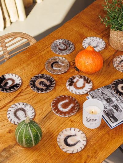 Bordskåner af koskind (2 stk.)